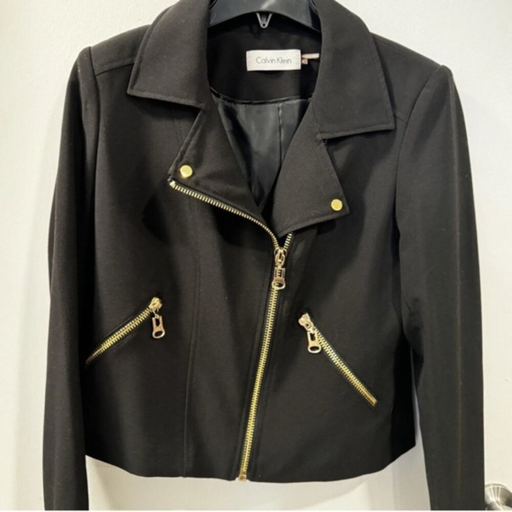 UEC Calvin Klein JET BLACK MOTO JACKET BLAZER with Gold Accents Sz 8